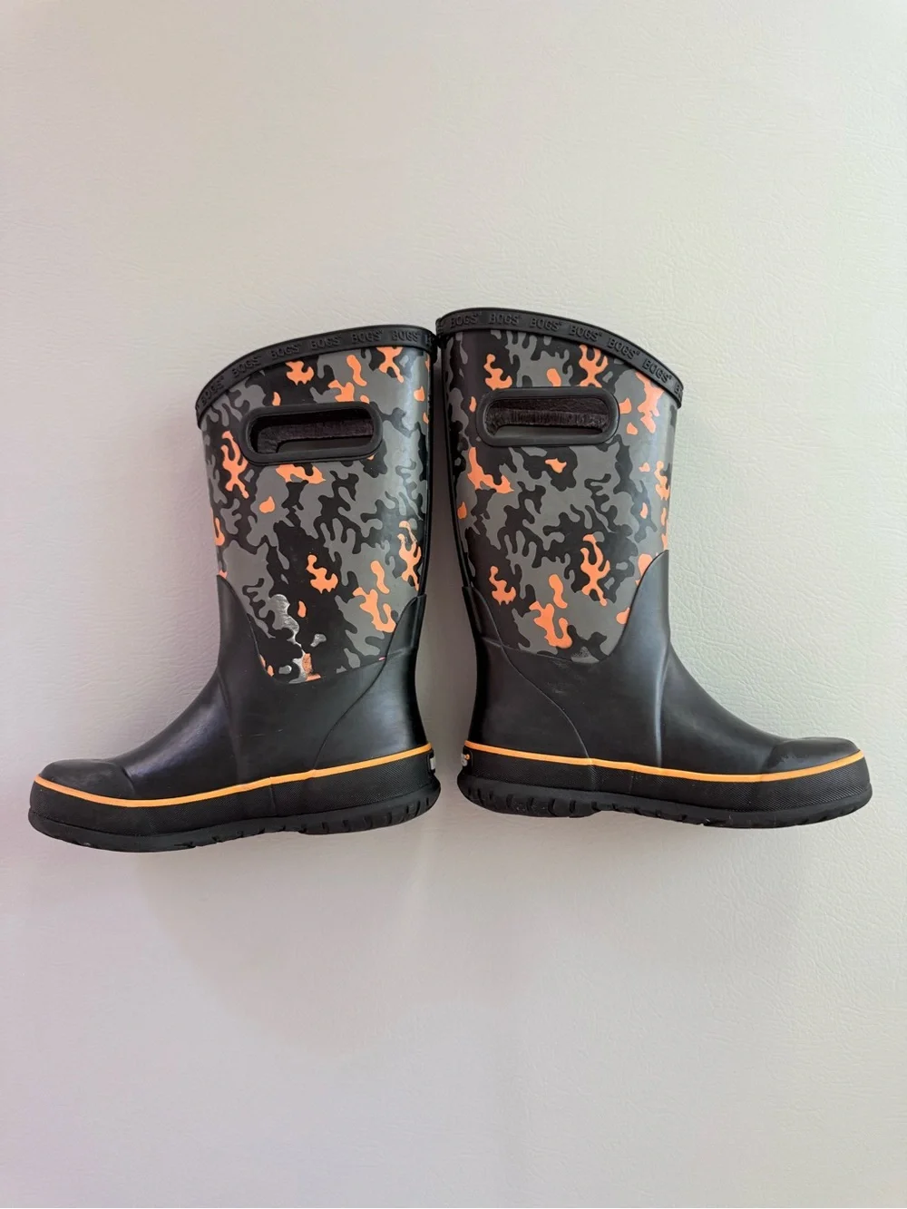 BOGS Neo Camo Tall Rain Boots Kids Boys Toddler Boots Size 13 Black & Orange